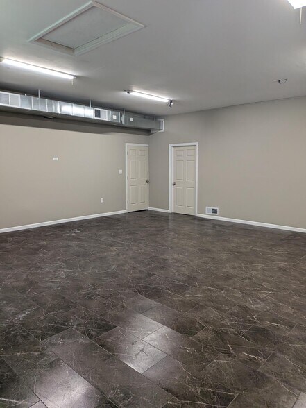 More Photos Of 9012 N Dixie Dr, Dayton Medical For Lease
