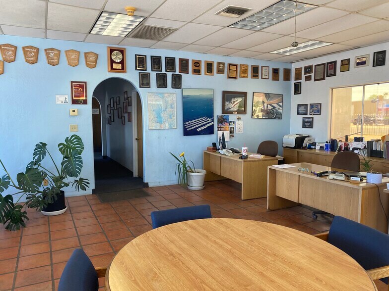 More Photos Of 9801 N 19th Ave, Phoenix Service For Sale