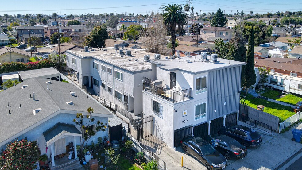 More Photos Of 1320 W 97th St, Los Angeles Apartments For Sale