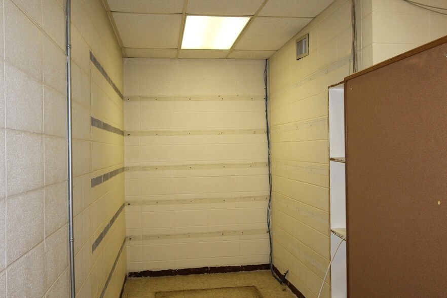 More Photos Of 1318 W Pine St, Hattiesburg Office For Lease