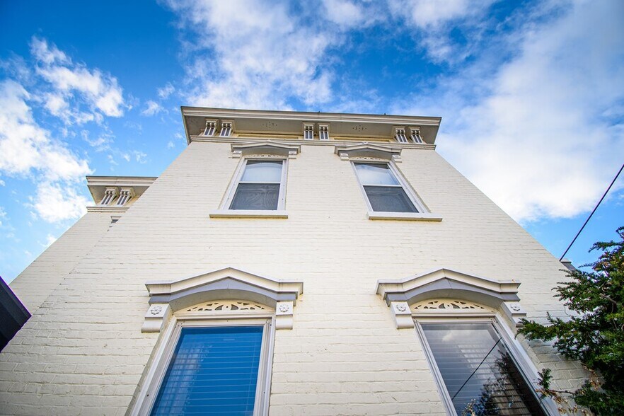 More Photos Of 326 Saint Elizabeth St, Owensboro Office Residential For Lease