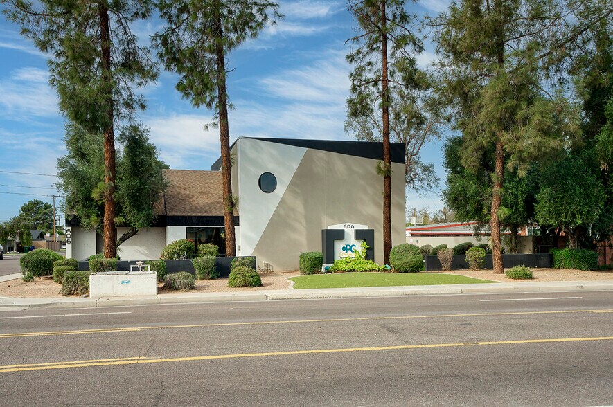 More Photos Of 606 N Stapley Dr, Mesa Office For Sale