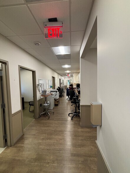 More Photos Of 2701 W St Isabel St, Tampa Medical For Sale