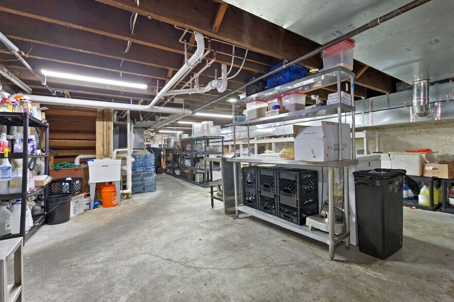 More Photos Of 228 Main St, Racine Restaurant For Sale