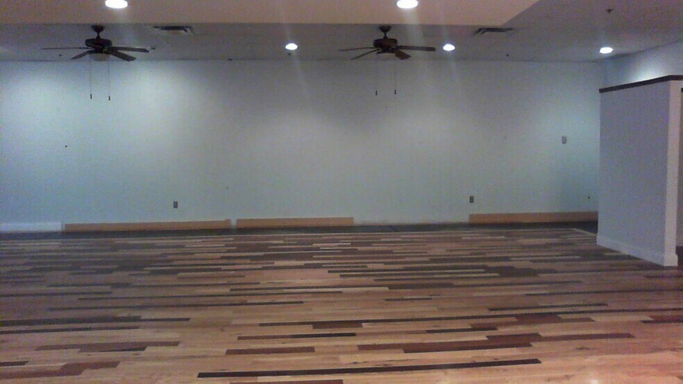 More Photos Of 70 S Park Pl, Painesville Office For Lease