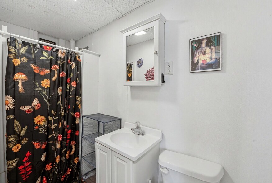 More Photos Of 271-273 Coe St, Woonsocket Apartments For Sale