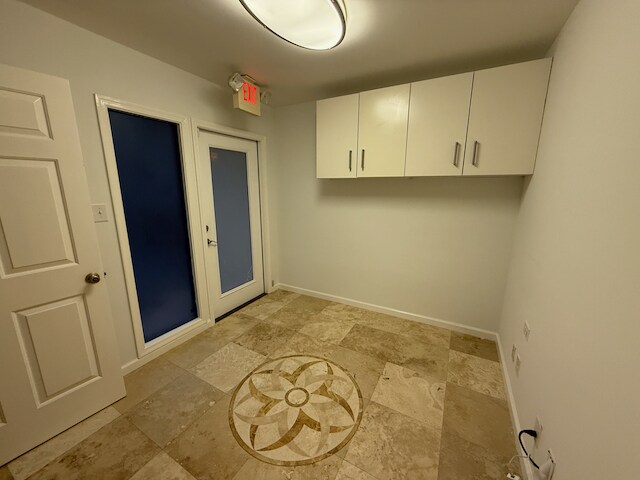 More Photos Of 1223 Walnut St, Cary Office For Lease