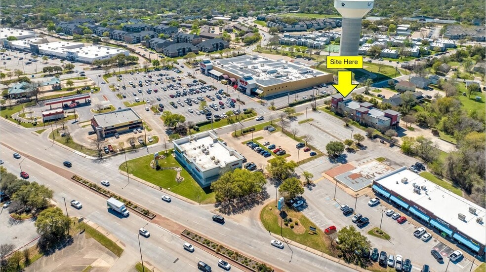 More Photos Of 1713 Park Pl, College Station General Retail For Lease