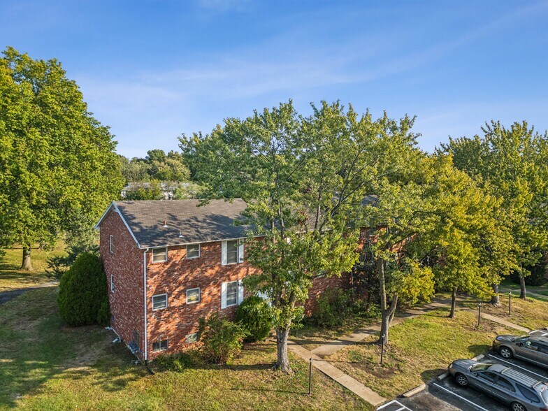 More Photos Of 8000-8034 E 88th Ter, Kansas City Apartments For Sale