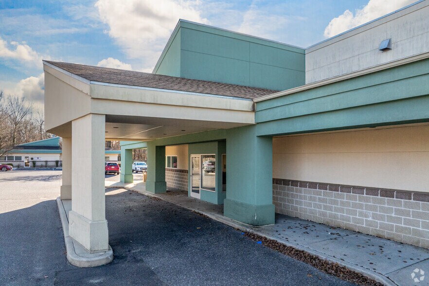 More Photos Of 1133 E Chestnut Ave, Vineland Office For Sale