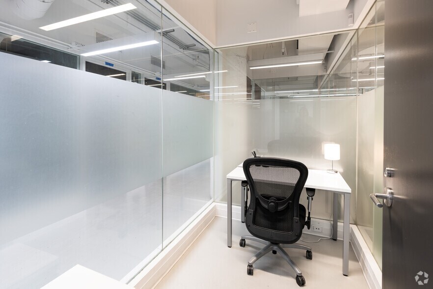 More Photos Of 31-00 47th Ave, Long Island City Coworking Space