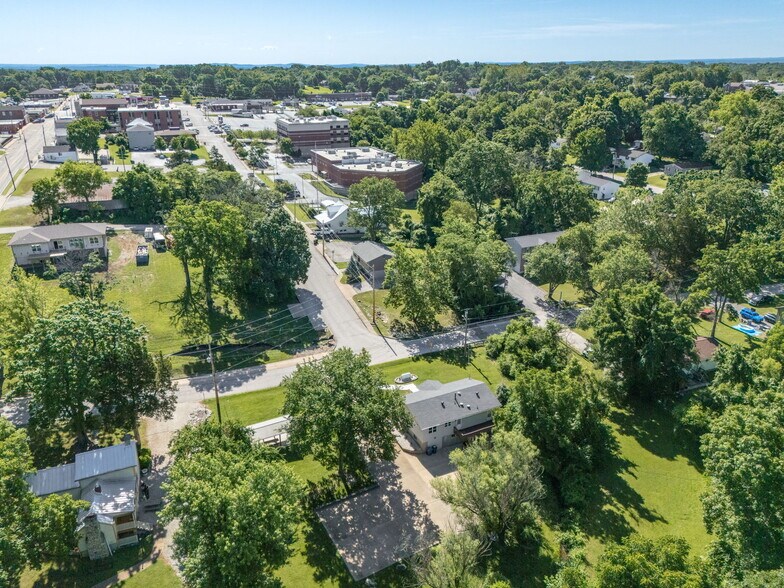 More Photos Of 535 Elm St, Hillsboro Office For Sale