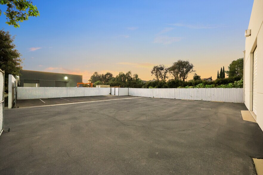 More Photos Of 21117 Commerce Pointe Dr, City Of Industry Warehouse For Lease