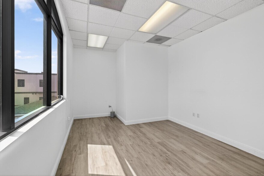 More Photos Of 4101 Rosemead Blvd, Pico Rivera Office For Lease