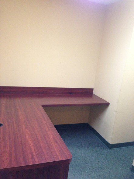 More Photos Of 186 Thomas Johnson Dr, Frederick Unknown For Lease