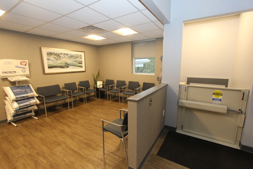 More Photos Of 1225 Atlantic Ave, Rochester Office For Lease