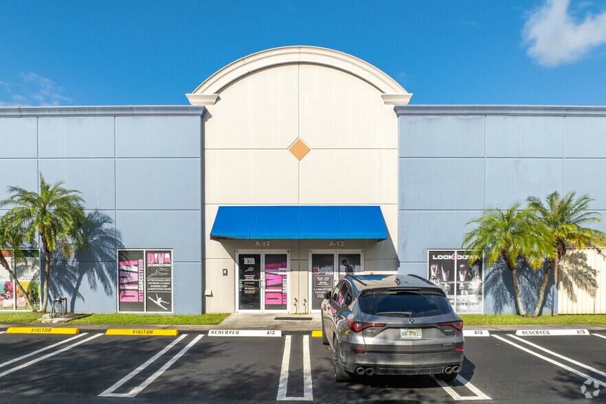More Photos Of 4980 NW 165th St, Miami Gardens Warehouse For Sale
