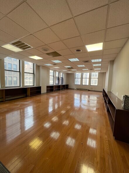 More Photos Of 109 Lafayette St, New York Loft Creative Space For Lease
