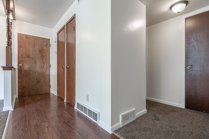 More Photos Of 261 Beattie Ave, Lockport Apartments For Sale