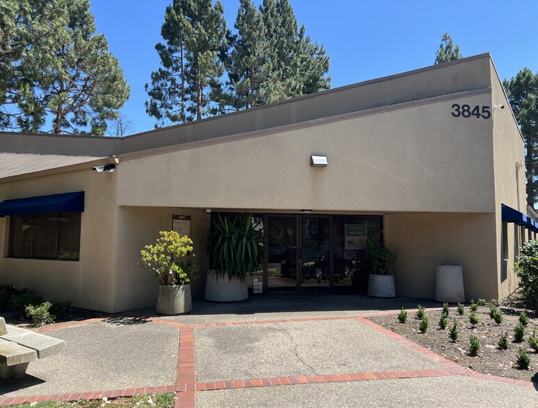 More Photos Of 3845-3885 Beacon Ave, Fremont Medical For Lease