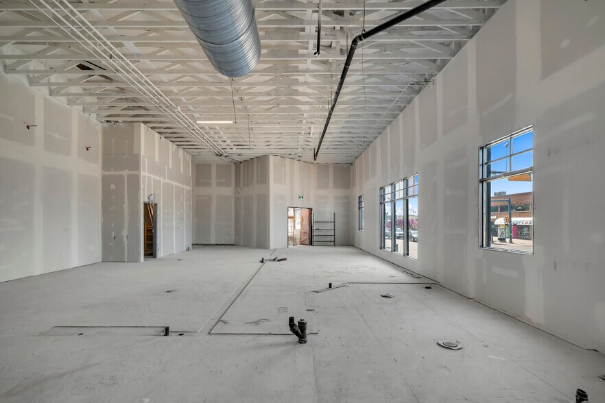 More Photos Of 104 1st Av NE, Airdrie Office Residential For Sale