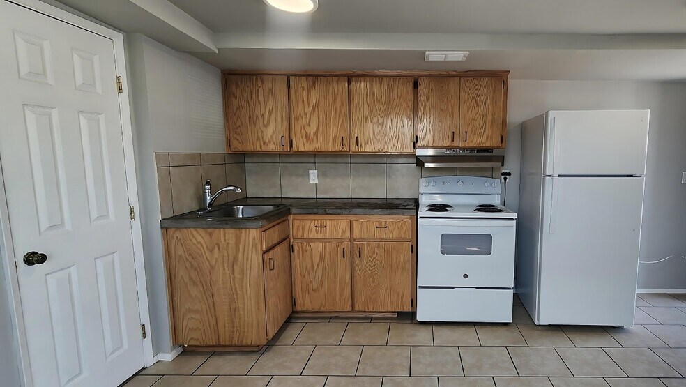 More Photos Of 124-132 W Shoshone St, Pasco Apartments For Sale