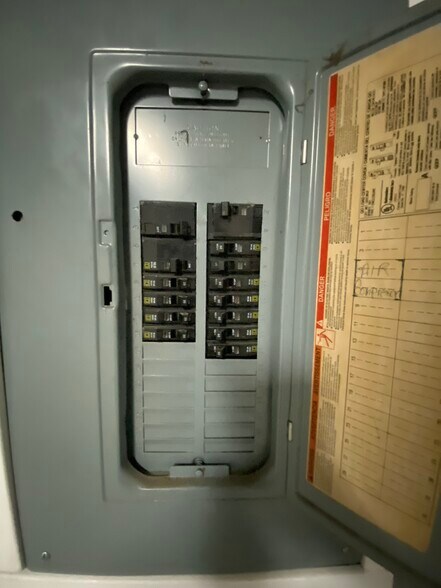 More Photos Of 4010 Main Ave, Groves Freestanding For Lease