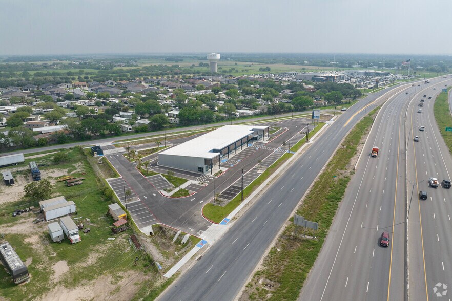 More Photos Of 8822 W Expressway 83, Harlingen Restaurant For Lease