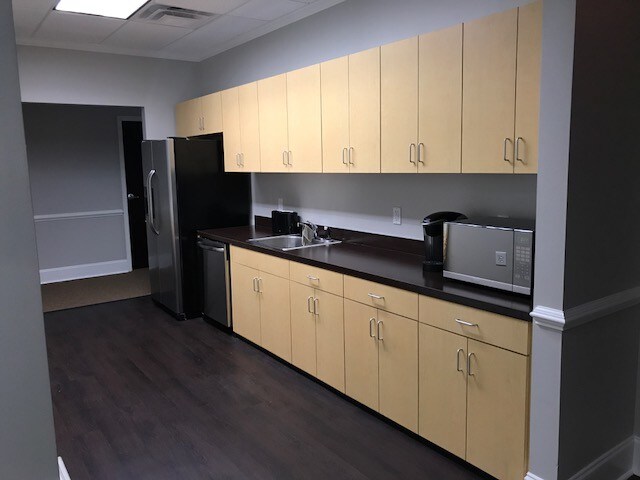 More Photos Of 221 Shaw St, Clemson Office For Lease