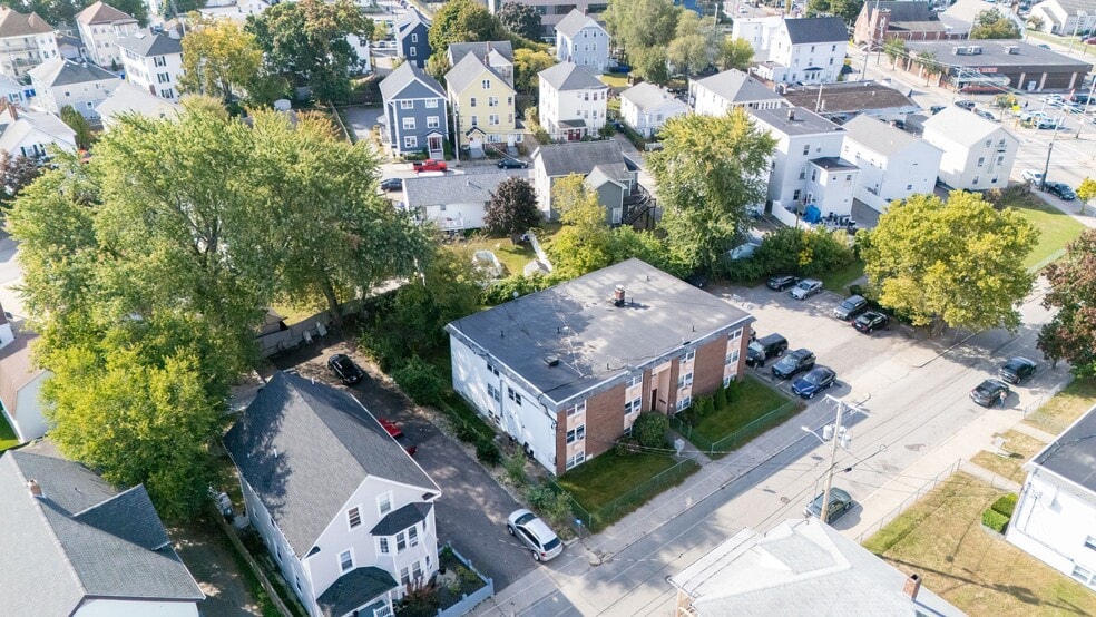 More Photos Of 25 Margaret St, Pawtucket Apartments For Sale