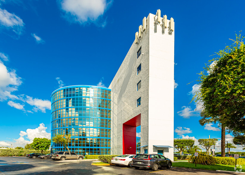 Primary Photo Of 9600 NW 25th St, Miami Office For Lease