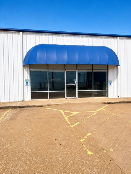 More Photos Of 5910 Fairbanks N. Houston Rd, Houston Warehouse For Lease