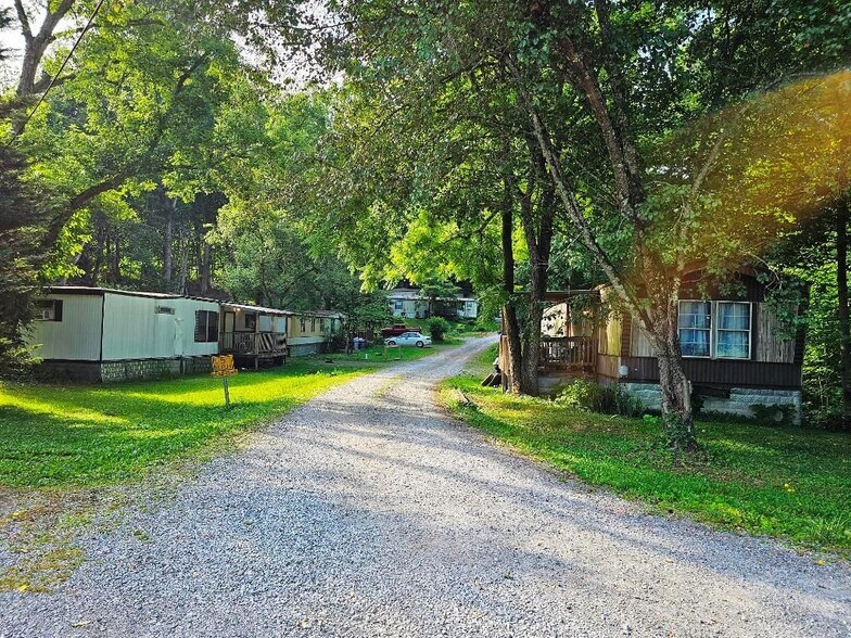More Photos Of 4573 Bluff City Hwy, Bluff City Manufactured Housing Mobile Home Park For Sale