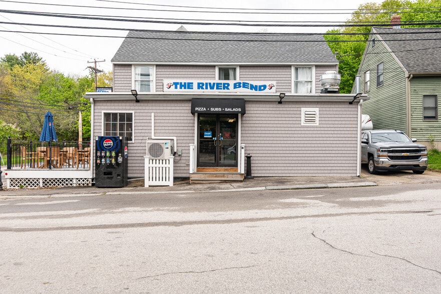 Primary Photo Of 65 Henry Law Ave, Dover Restaurant For Sale