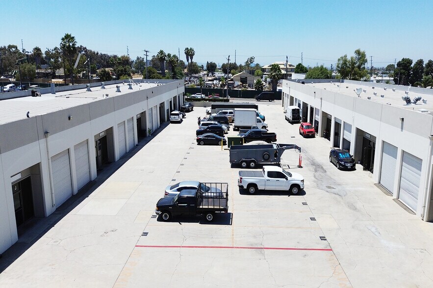 More Photos Of 2700 Rose Ave, Signal Hill Warehouse For Sale