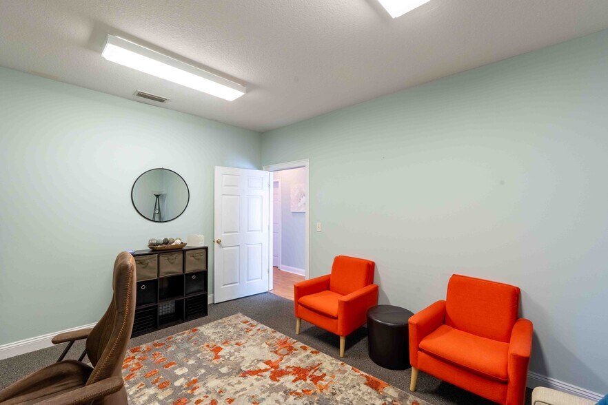 More Photos Of 13500 Sutton Park Dr S, Jacksonville Medical For Lease