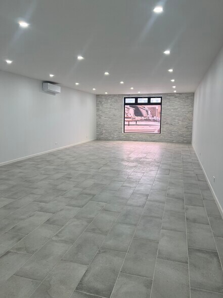 More Photos Of 926 Flatbush Ave, Brooklyn General Retail For Sale