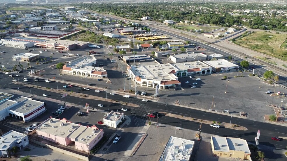 More Photos Of 8041 N Mesa St, El Paso Unknown For Lease