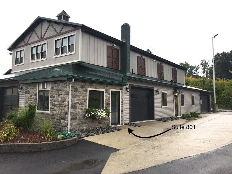 Primary Photo Of 6181 Thompson Rd, Syracuse Service For Lease