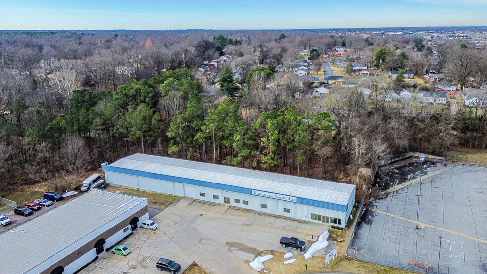 More Photos Of 3530 Park Plaza Rd, Paducah Flex For Lease