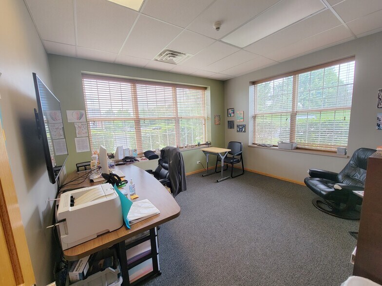 More Photos Of 11520 W 183rd St, Orland Park Medical For Sale