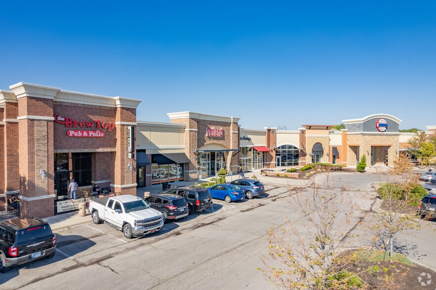 More Photos Of 8600-8660 N Boardwalk Ave, Kansas City Storefront For Lease