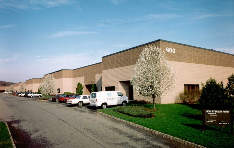 Primary Photo Of 600 Ryerson Rd, Lincoln Park Warehouse For Lease