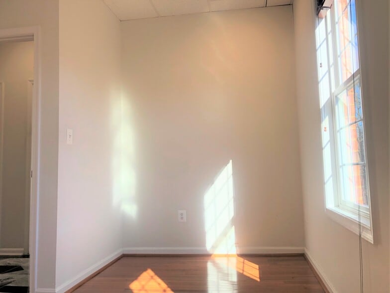 More Photos Of 10260-10268 Baltimore National Pike, Ellicott City Office For Lease