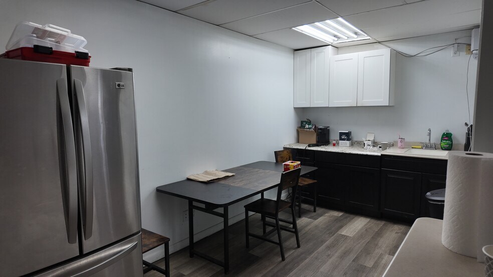 More Photos Of 3 Cass St, Keyport Warehouse For Lease