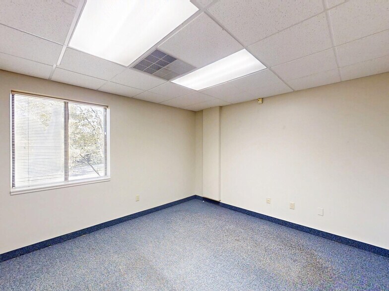 More Photos Of 3250 W Lake Rd, Erie Office For Sale