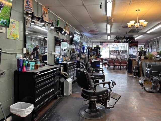 More Photos Of 109 Henderson Dr, Jacksonville Restaurant For Sale