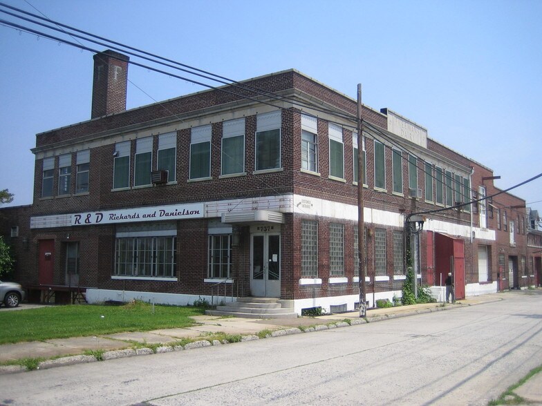 More Photos Of 737 N 13th St, Allentown Warehouse For Sale
