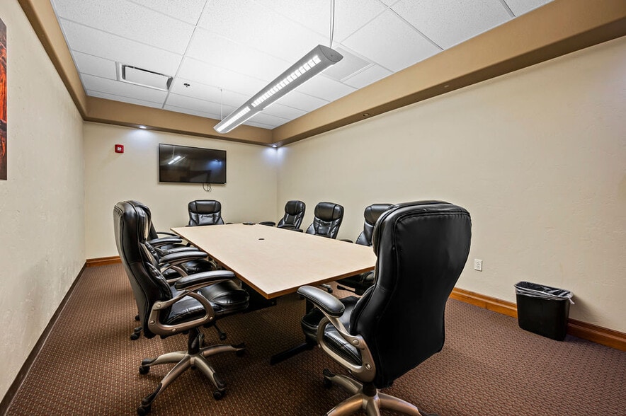 More Photos Of 2474 Patterson Rd, Grand Junction Office For Sale