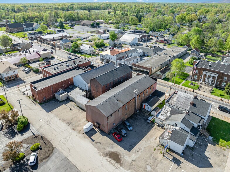 More Photos Of 222 W Plane St, Bethel Storefront For Sale